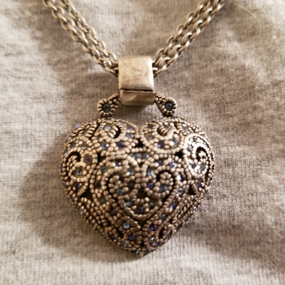 Necklace - Picture 2 of 2